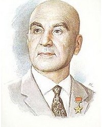 На фото Александр Александрович Микулин